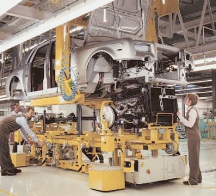 27 de maşini Rolls Royce, chemate în service